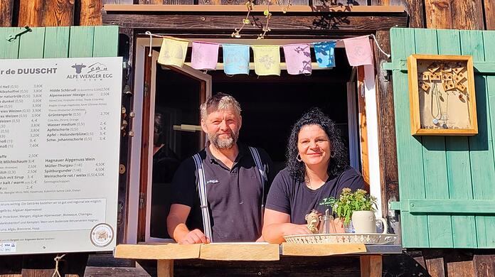 Ein Sommer auf dem Berg: Luggi und Elena Dornach haben die Alp Wenger Egg fünf Monate bewirtschaftet und 126 Jungrinder fit für den Winter gemacht.
