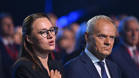 Ministerpr&auml;sidentin Swyrydenko (l.) aus Kiew vertritt Pr&auml;sident Selenskyj.
