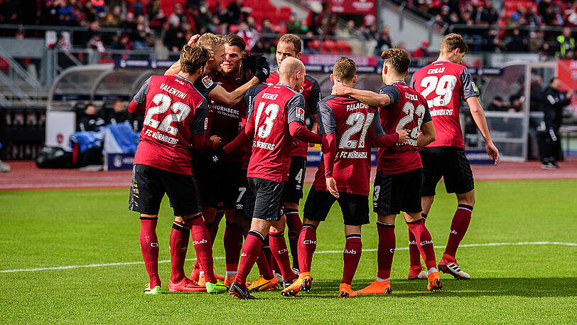 Die Profis wollen auch im Spiel beim VfL Bochum so jubeln wie zuletzt beim 3:1 gegen Duisburg.