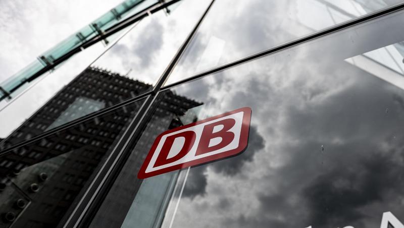Die Deutsche Bahn rechnet erst in rund zwei Jahren wieder mit einer Nachfrage wie zu Vor-Corona-Zeiten. Die Deutsche Bahn rechnet erst in rund zwei Jahren wieder mit einer Nachfrage wie zu Vor-Corona-Zeiten.