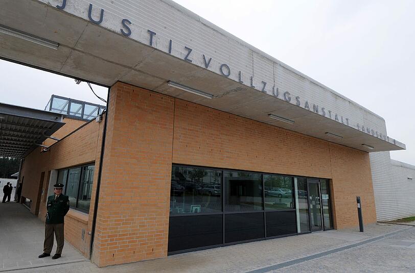 Sind die JVA-Bediensteten Schuld am Tod eines Häftlings in Landshut?