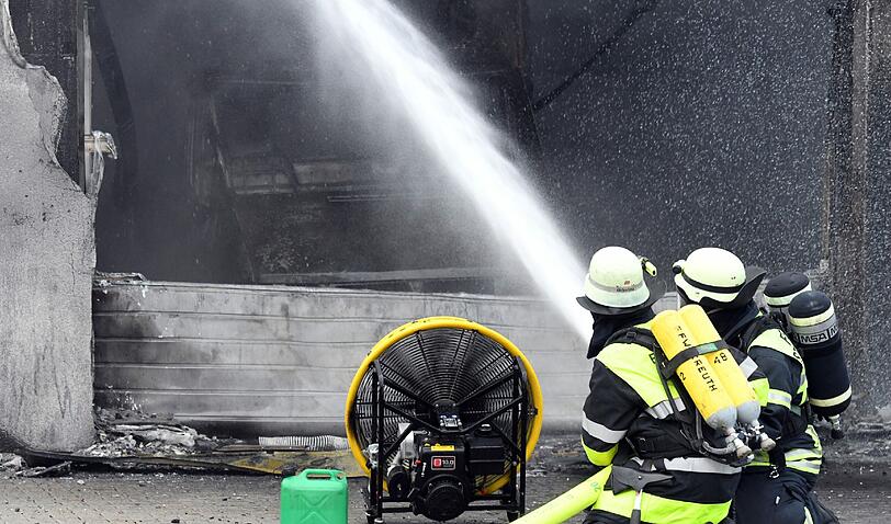 Die Bilder vom Feuerwehreinsatz nach der Explosion in Bad Wiessee.