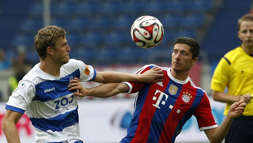 Beim Testspiel gegen den MSV Duisburg trifft Robert Lewandowski erstmals für die Bayern. Beim Testspiel gegen den MSV Duisburg trifft Robert Lewandowski erstmals für die Bayern.