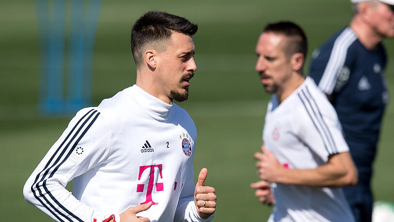 Schwitzen für den großen Triple-Traum: Klicken Sie sich durch die Trainings-Bilder vom Mittwoch.