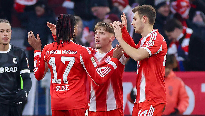 Verstehen sich bestens: Karl (M.) und Michael Olise (l.). Verstehen sich bestens: Karl (M.) und Michael Olise (l.).