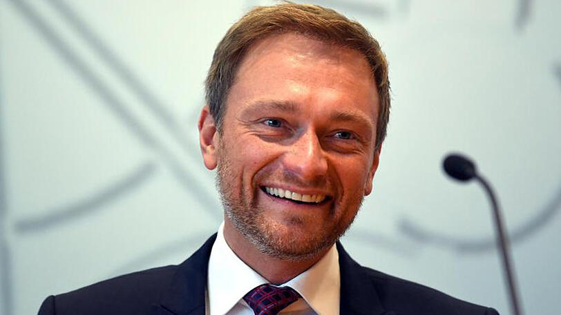 FDP-Chef Christian Lindner reagierte gelassen darauf, dass CDU-Generalsekretär Peter Tauber ihn mit AfZ-Vize Alexander Gauland verglichen hatte.