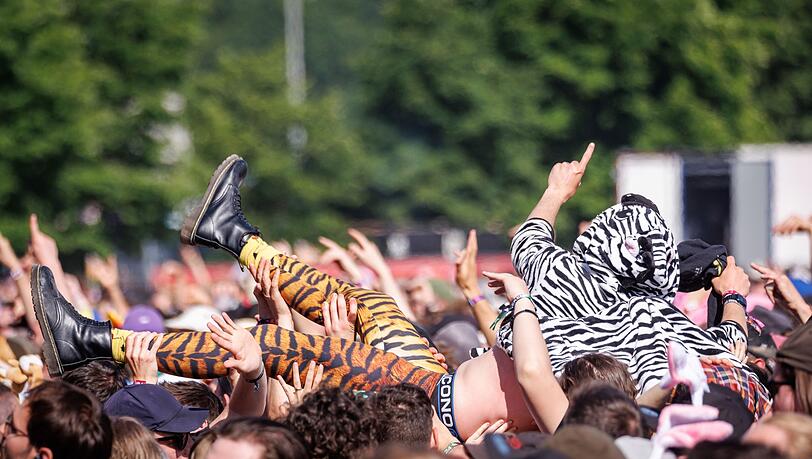 Mit 88.500 Musikfans auf dem Gelände soll Rock im Park in diesem Jahr noch mal deutlich größer werden. (Archivbild)