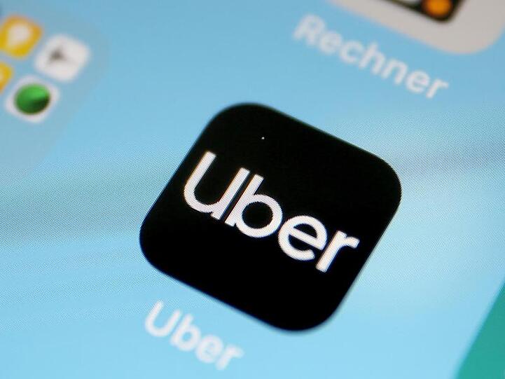 Uber darf seine App laut einem Gerichtsbeschluss nicht mehr zur Mietwagenvermittlung in Deutschland einsetzen.
