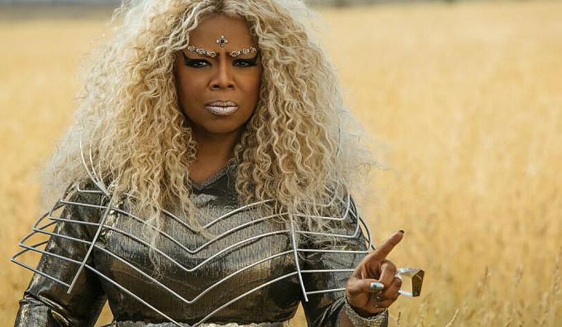 Mrs. Welche (Oprah Winfrey) sucht in verschiedenen Welten nach Kriegern.
