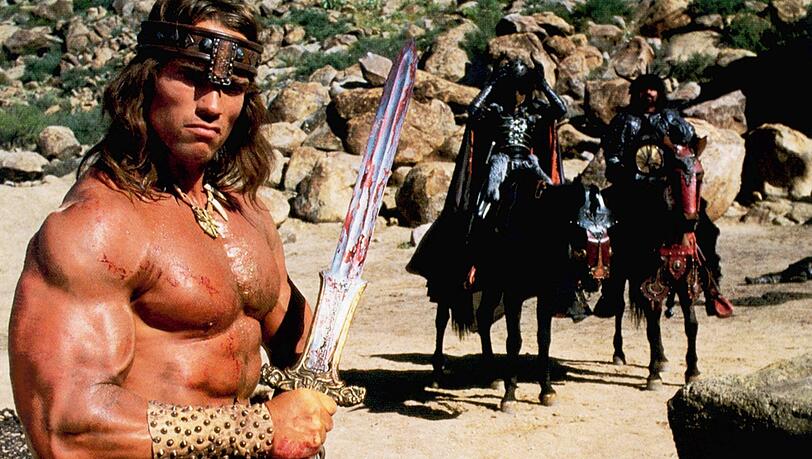 Mit seinem alten Schwert, das er als Conan gewuchtet hatte, rechnete Arnie Schwarzenegger mit Donald Trump ab. Dabei war der ehemalige Gouverneur Kaliforniens mit Nazivergleichen nicht zimperlich.