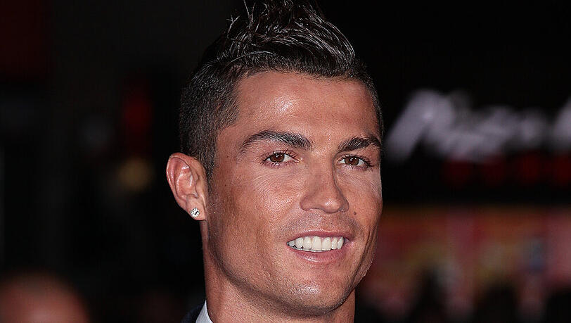Mit einem sündhaft teuren neuen Wagen als Geburtstagsgeschenk hatte Cristiano Ronaldo nicht gerechnet Mit einem sündhaft teuren neuen Wagen als Geburtstagsgeschenk hatte Cristiano Ronaldo nicht gerechnet