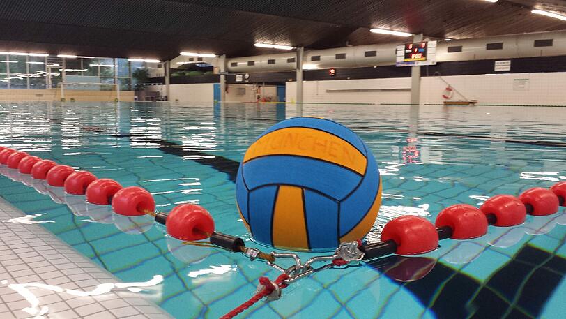 SG Stadtwerke München Wasserball: Bild vor dem Spiel in Darmstadt