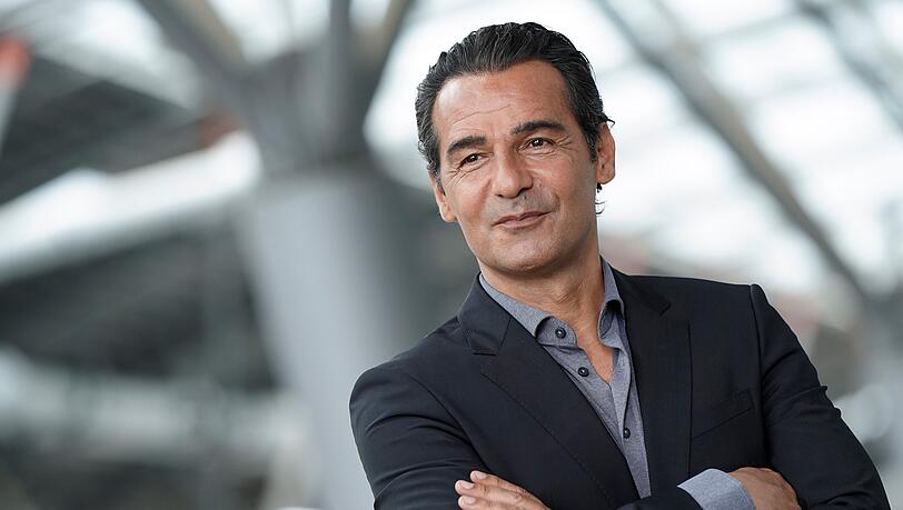 Die neue Liebe steht ihm gut: Erol Sander