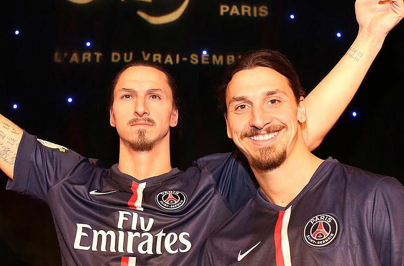 Jetzt gibt's also zwei von der Sorte. Am Dienstag wurde das Ibrahimovic-Double in Paris enthüllt.