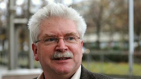 Martin Zeil spricht bei einer Veranstaltung in der Immanuel-Kirche in Bogenhausen.