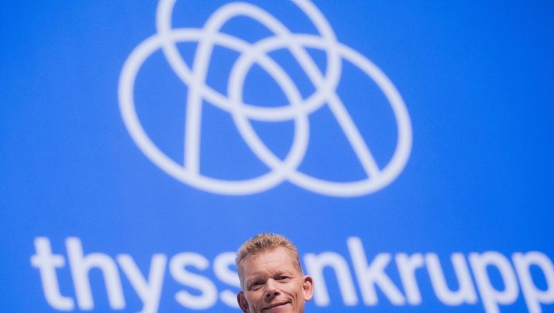 Guido Kerkhoff, Vorstandsvorsitzender von Thyssenkrupp, steht bei der Hauptversammlung auf dem Podium. Guido Kerkhoff, Vorstandsvorsitzender von Thyssenkrupp, steht bei der Hauptversammlung auf dem Podium.