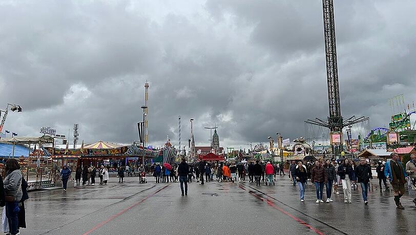 Regnen soll es, und kalt werden. Wie auf diesem Bild aus dem Jahr 2022. Regnen soll es, und kalt werden. Wie auf diesem Bild aus dem Jahr 2022.