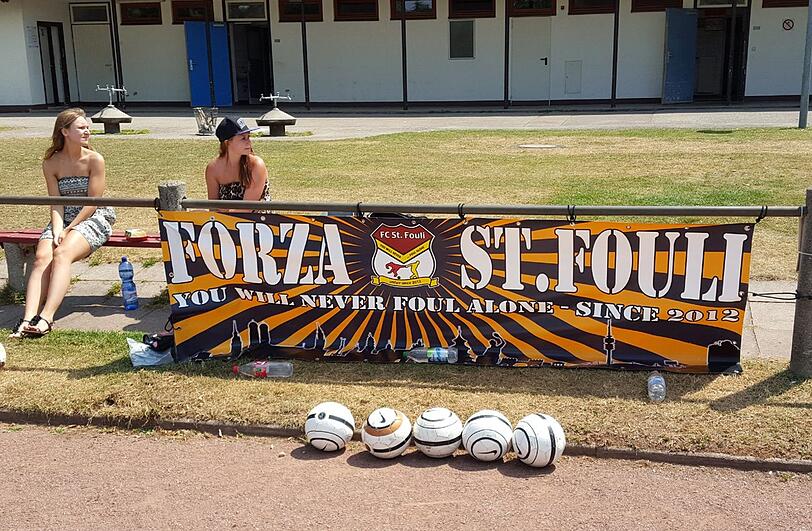 You will never foul alone: FC St. Fouli