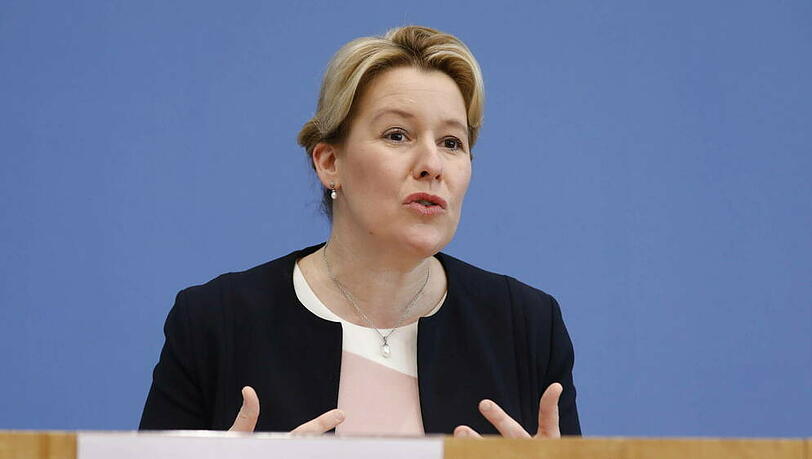 Führt fortan keinen Doktortitel mehr: SPD-Politikerin Franziska Giffey Führt fortan keinen Doktortitel mehr: SPD-Politikerin Franziska Giffey