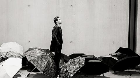 Der Dirigent Clemens Schuldt.