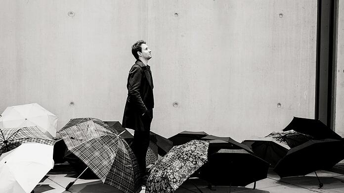 Der Dirigent Clemens Schuldt.