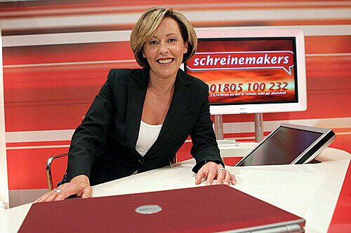 Margarethe Schreinmakers 2008 in ihrem Fernsehstudio.