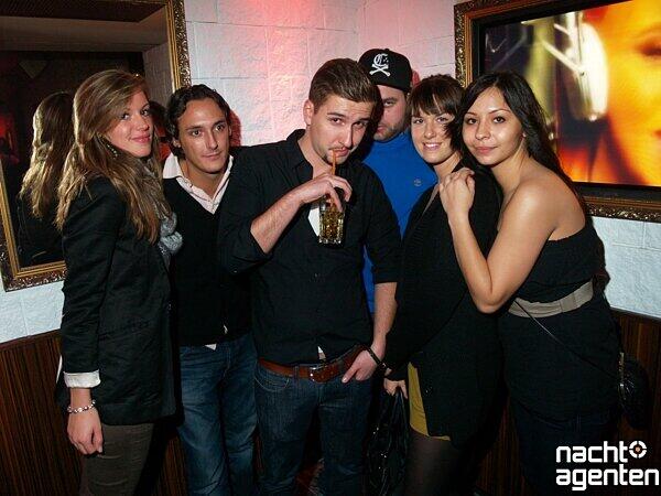&bdquo;Garden & Restaurant&ldquo; im Crowns Club (Samstag, 05.11.2011). Noch mehr Fotos gibt es unter www.nachtagenten.de.
