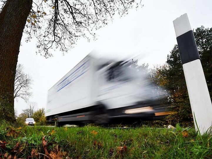 Jedes Jahr gehen fast 30.000 Fahrer in den Ruhestand - denen nur etwa halb so viele Berufsanfänger nachfolgen.