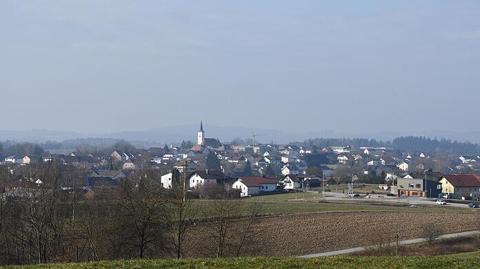 Die Gemeinde Eging am See im niederbayerischen Landkreis Passau. Zwei Männer aus dem Ort kamen beim Heliskiing in Kanada ums Leben.