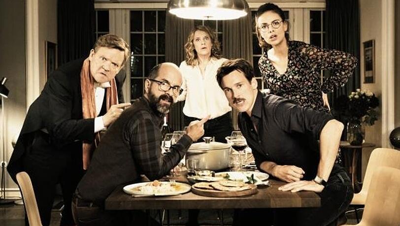 "Der Vorname": (v.l.n.r.) René (Justus von Dohnányi); Stephan (Christoph Maria Herbst); Elisabeth (Caroline Peters); Thomas (Florian David Fitz); Anna (Janina Uhse)