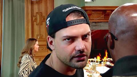 Jimi Blue Ochsenknecht trifft eine egoistische Entscheidung in "Die Verräter".
