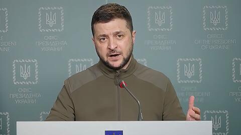Der ukrainische Präsident Wolodymyr Selenskyj bei einer Videoansprache.