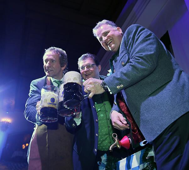 Fonsis Starkbieranstich 2013 im Löwenbräukeller - Die besten Bilder