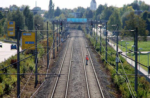 Die S-Bahnstrecke ist am Sonntag gesperrt worden. Quelle Ismaninger Online. Mehr dazu unter www.ismaninger.de