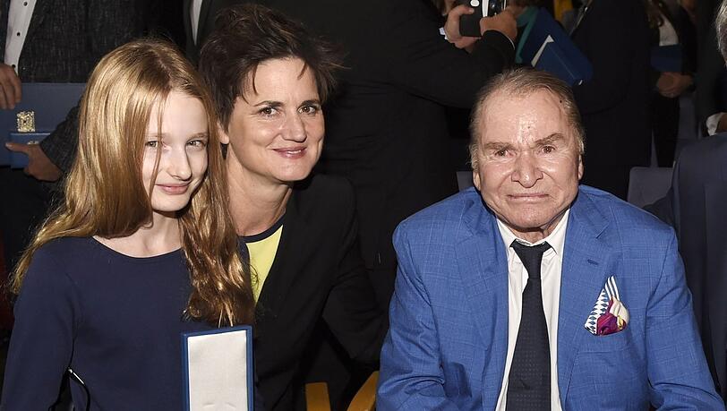 Fritz Wepper mit seiner zweiten Frau Susanne Kellermann und dergemeinsamen Tochter Filippa.