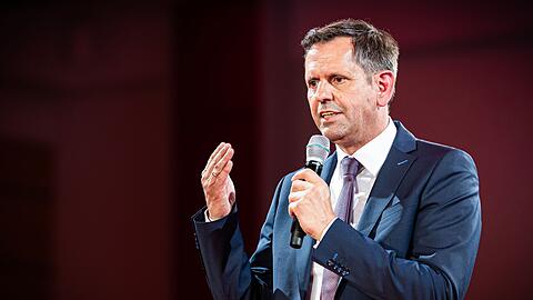 Lies will "Politik für die Menschen" machen.
