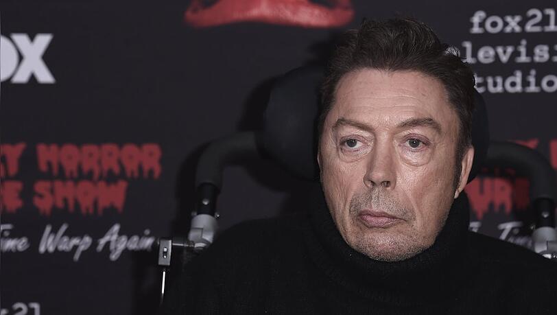 Tim Curry sitzt nach einem Schlaganfall im Rollstuhl - ist aber nach wie vor aktiv.