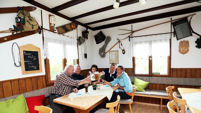 Im urigen Häuschen in der Kleingartenanlage Süd-West 54 sollen bald Hüttenabende stattfinden.