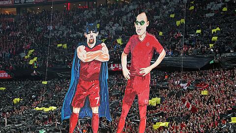 Sorgt für mächtig Ärger: Diese Choreographie der Bayern-Fans von Arjen Robben und Frank Ribery.