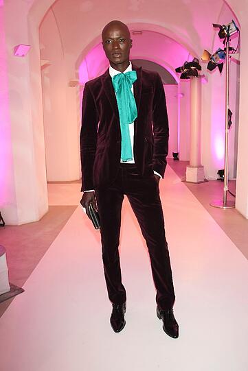Model Papis Loveday.