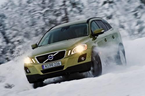 Dank Allradantrieb auch ein ausgewiesener Könner auf Schnee und Eis: der neue Volvo XC60.