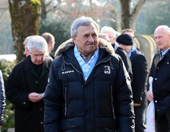 Die Löwen trauern um Manni Wagner: Bilder von der Beerdigung.