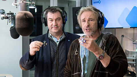 2019 überreichte Markus Söder Entertainer Thomas Gottschalk erneut den bayerischen Verdienstorden