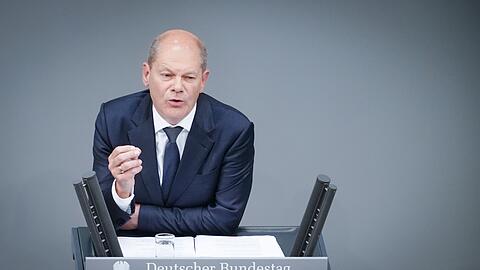 Bundeskanzler Olaf Scholz dringt auf eine schnelle Lieferung durch die deutsche Rüstungsindustrie.