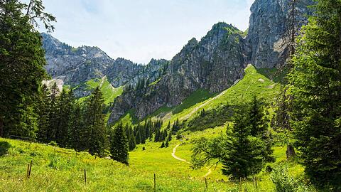 Der Aggenstein bietet hochalpin anmutende Ausblicke.