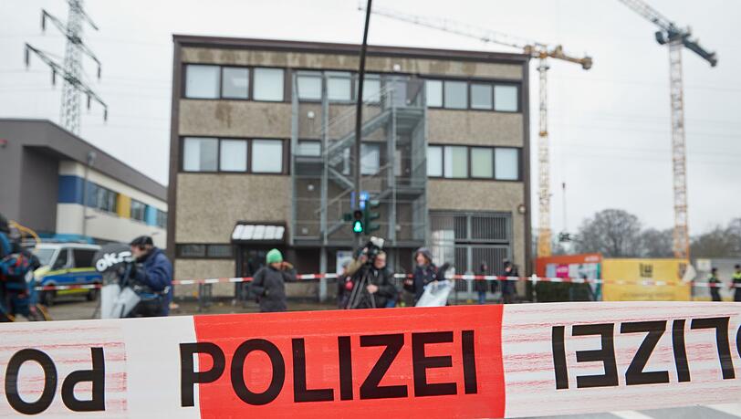 Die Amoktat in Hamburg hat eine Debatte über das Waffengesetz in Deutschland ausgelöst.