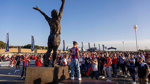 Hier krachte es: An der Esplanade der Allianz Arena (Symbolbild).