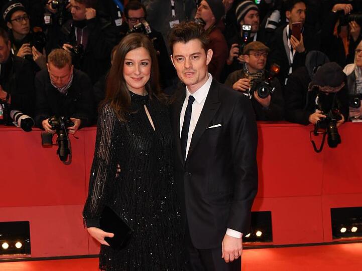 Sam Riley kommt mit seiner Frau Alexandra Maria Lara zur Eröffnungsgala.