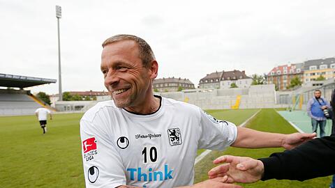Thomas Häßler beim Benefiz-Spiel für Olaf Bodden.
