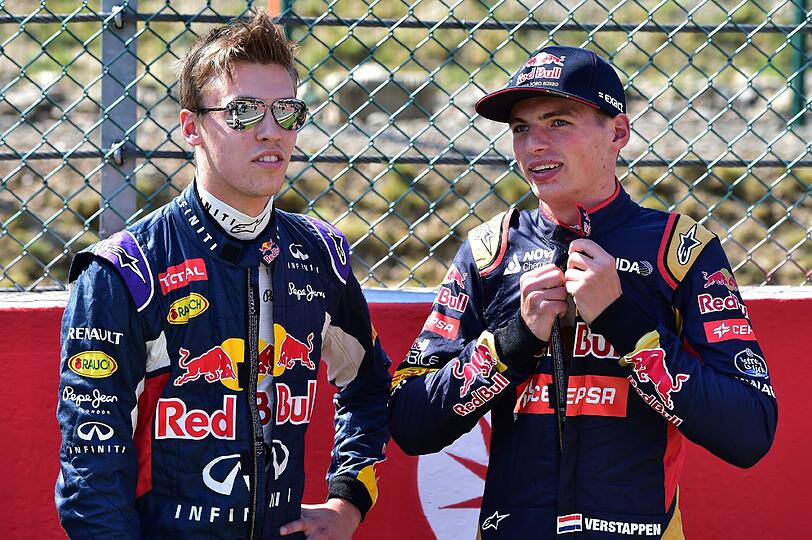 Tauschen das Cockpit: Max Verstappen (r.) und Daniil Kwjat.